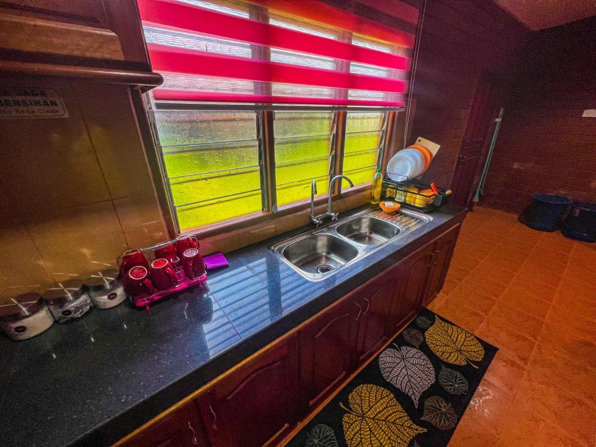Nail Guest House Kuala Besut Kampong Nail Ngoại thất bức ảnh