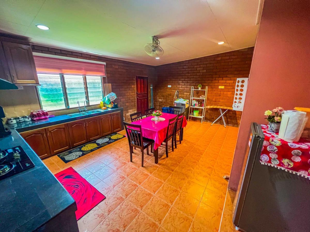 Nail Guest House Kuala Besut Kampong Nail Ngoại thất bức ảnh